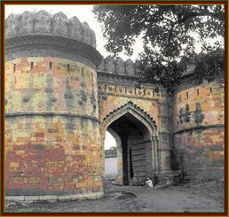 Narnala Fort near the village of Argaum
